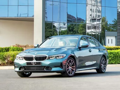 123oto THAY KÍNH XE Ô TÔ BMW 320i tận nơi